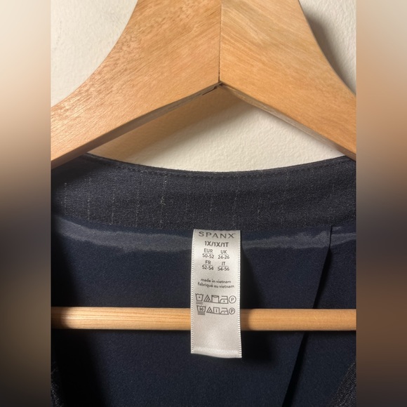 SPANX THE PERFECT OVERSIZED BLAZER IN PINSTRIPE SIZE 1X - Picture 7 of 9